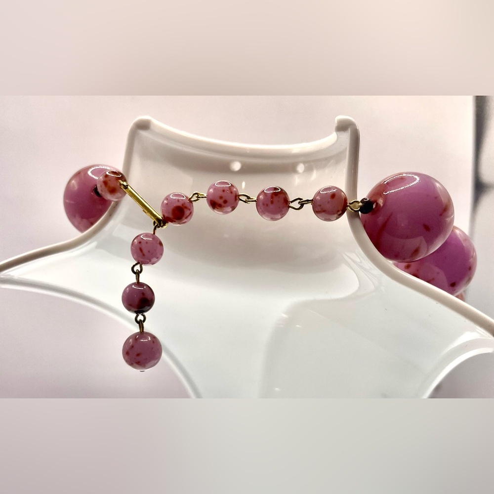 Vintage Lilac Speckled Lucite Beaded Necklace Mid Century Chunky Retro Statement - Picture 5 of 9